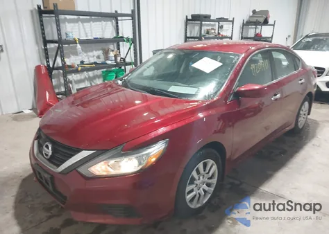 2018 Nissan Altima 2.5 S z USA, uszkodzony, nr VIN 1N4AL3AP5JC478915